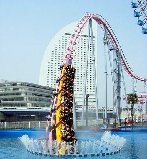 Underwater roller coaster in Japan!