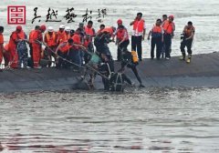 【关注时讯】吴越画室速写名师刘典其速写“东方之星”号游轮，为生命祈祷